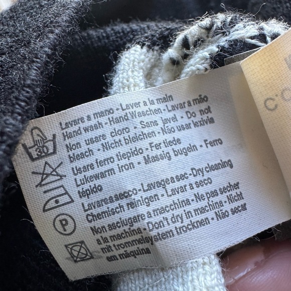 Gianfranco Ferre Black Cream Knit Golf Vest Sweater - Picture 8 of 11